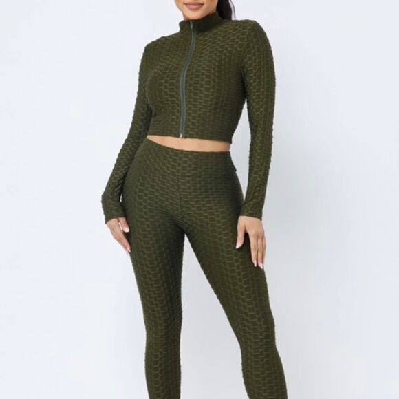 Olive Green Active Two piece honeycomb set - Picture 1 of 16